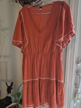 Old Navy Rust Orange V-Neck Tiered Mini Dress with White Stitching
